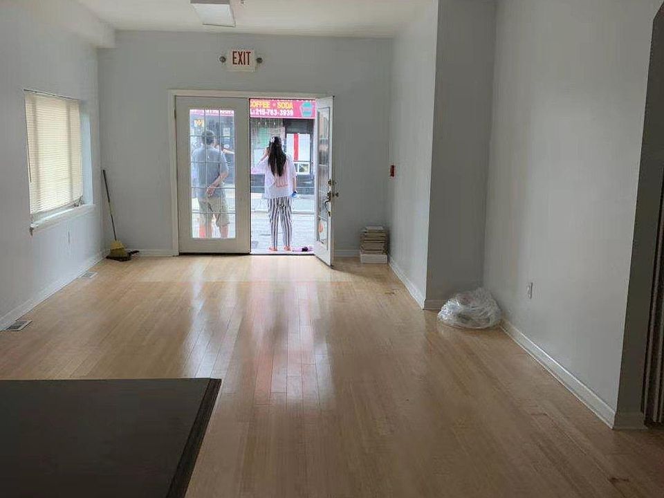 1st image of 550 N 10th St APT 1
