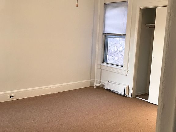2nd image of 9209 102nd St