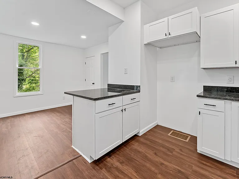 44 Edgehill St — Photo 18