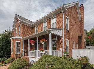 406 Tschiffely Square Rd, Gaithersburg, MD 20878