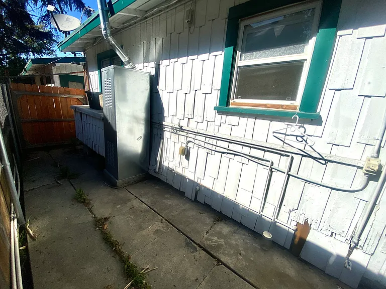 1614 Maltman Ave #1/4 — Photo 10