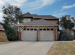 5711 Polo Club Dr, Arlington, TX 76017