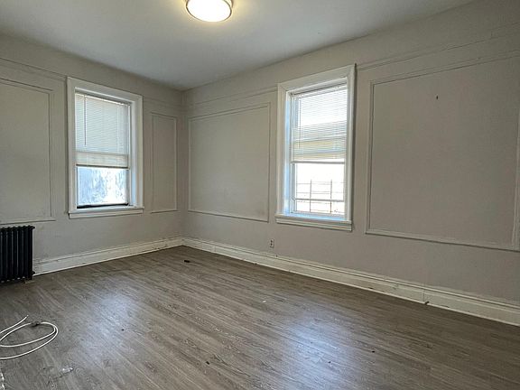 4th image of 629 Bergen Ave #500