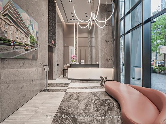 3rd image of 1 Yorkville Ave #1208