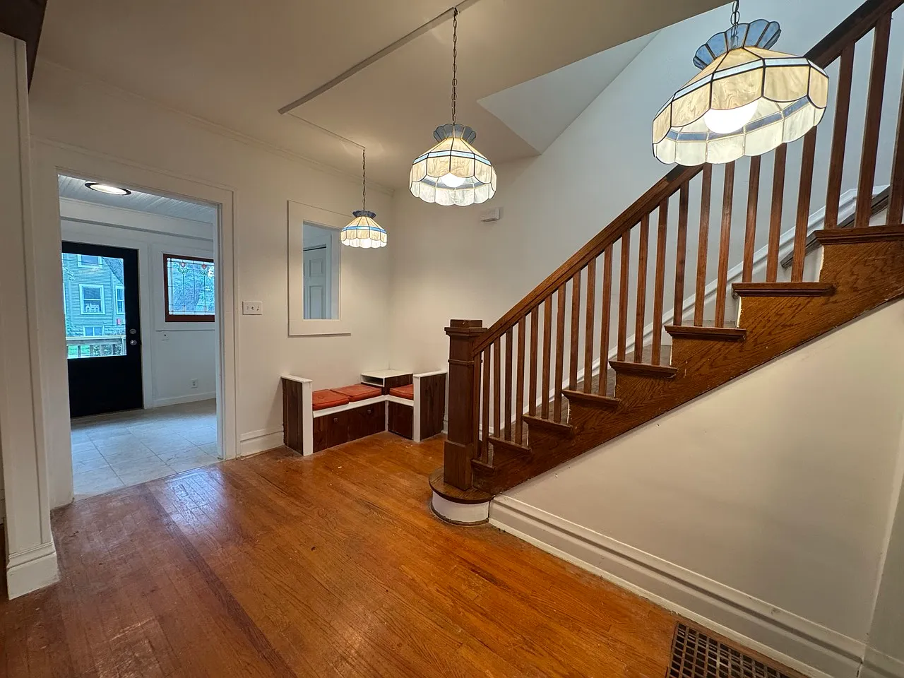 3 bed, 1.5 bath, 1400 sqft, $2,995 — Photo 3