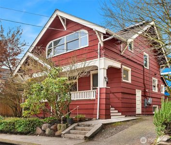 4511 1st Avenue NE, Seattle, WA, 98105