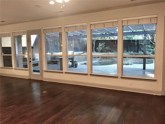 5th image of 1803 Lakeshore Ct