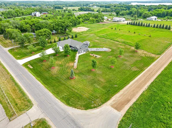 11302 Ireland Ave NW, Annandale, MN 55302