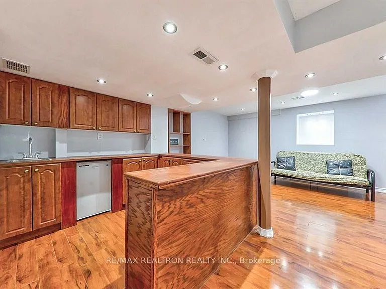 46 Blue Meadow Ct — Photo 16