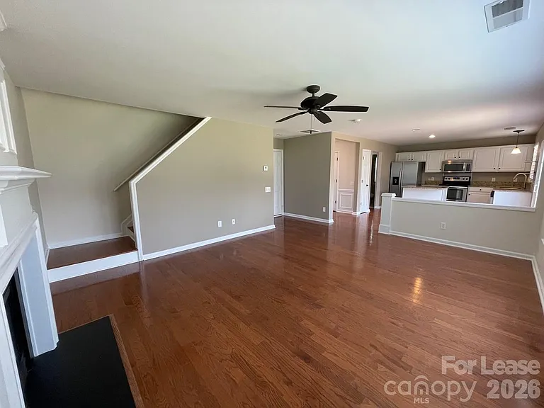 9204 Bellegarde Dr — Photo 9