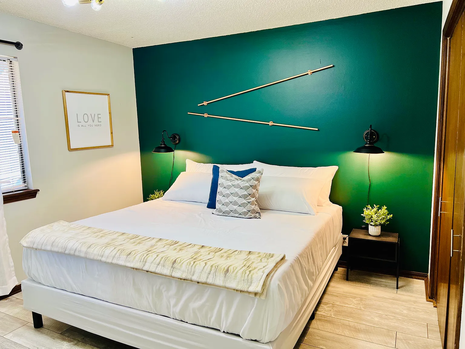 3 bed, $1,800 — Photo 4