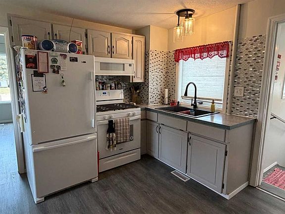 4th image of 5922 E 54th St