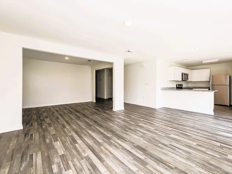 3337 Andalusia Blvd — Photo 4