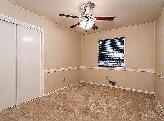3rd image of 1913 Briarcreek Ln