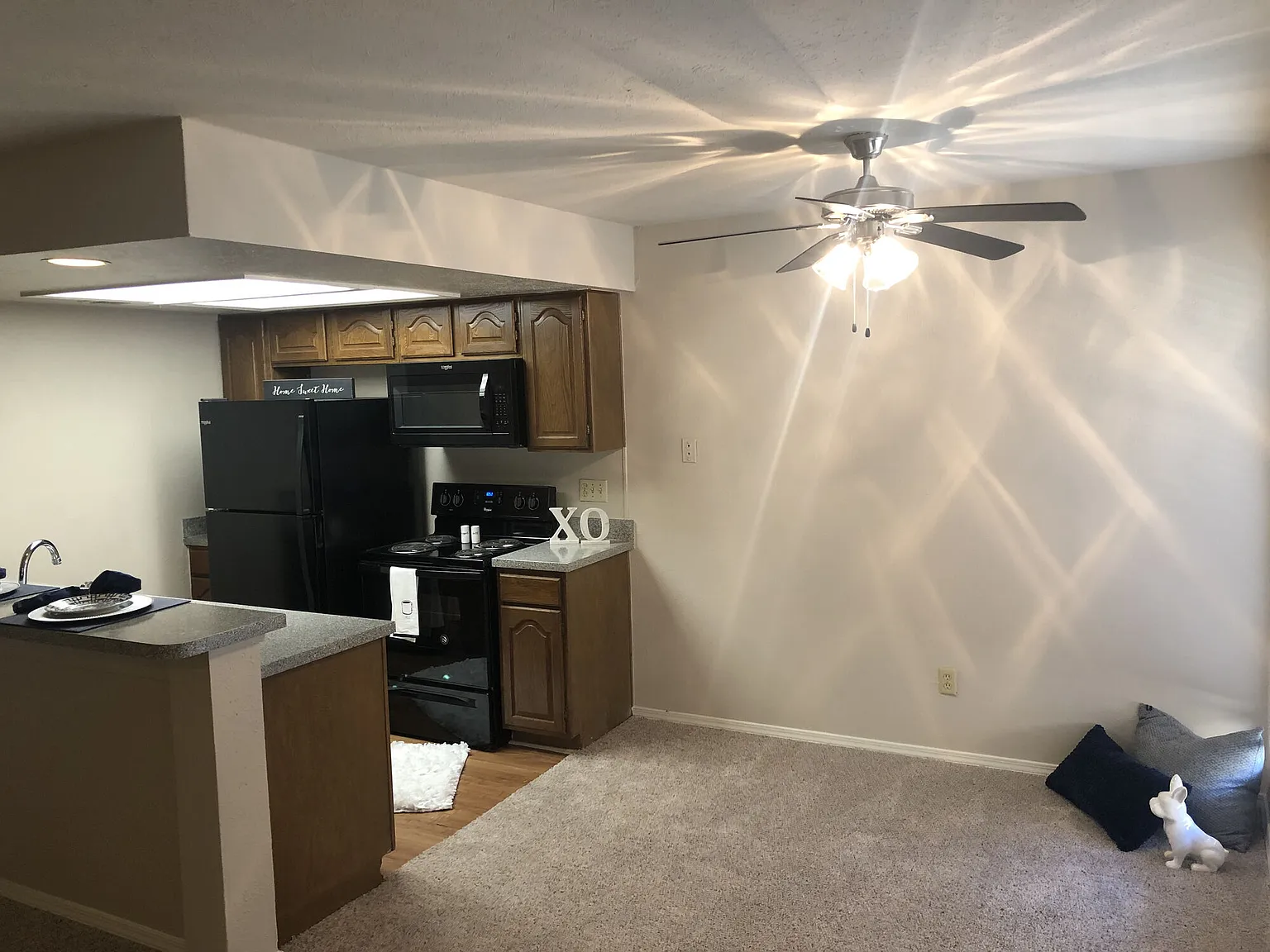 Country Club Condos — Photo 3