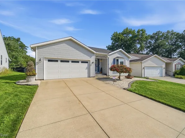 984 Elizabeth Ct, Cuyahoga Falls, OH 44221