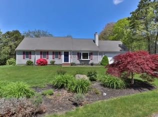 10 Strawberry Ln, South Dennis, MA 02660