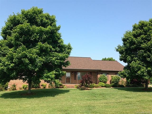 1st image of 148 Meadow Oaks Dr
