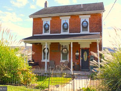 820 E Grand Ave, Tower City, PA, 17980