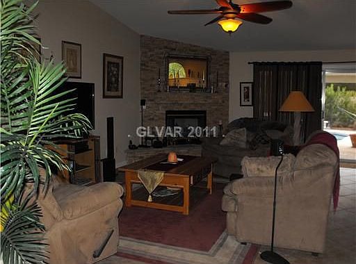 4th image of 5121 Gentle River Ave