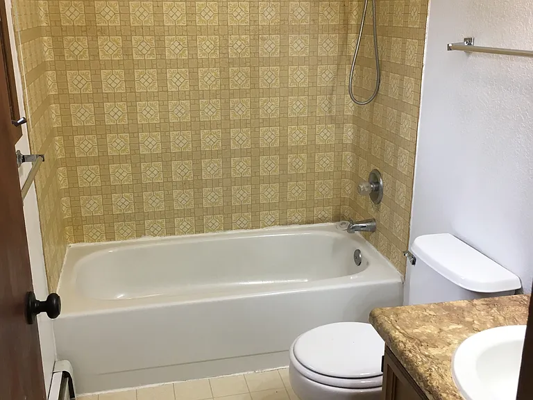 860 S Check St #1 — Photo 4