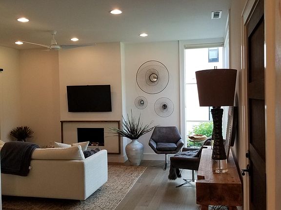 3rd image of 302 NE Black Apple Ln #9302