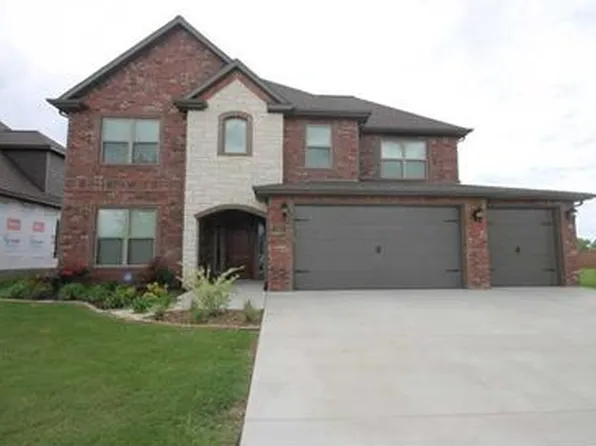 1703 SW Gosford Ave, Bentonville, AR 72712