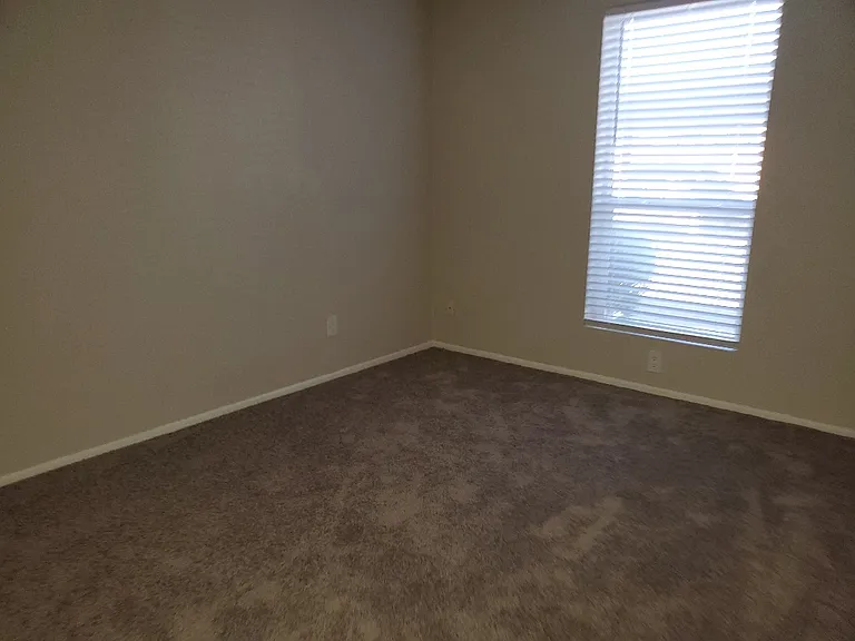 1224 E Evergreen St #133 — Photo 11