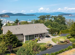 410 38th St, Anacortes, WA