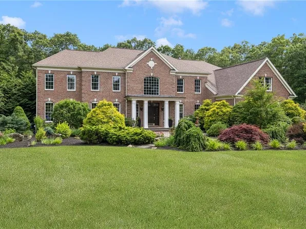 50 Judge Torres Ln, East Greenwich, RI 02818