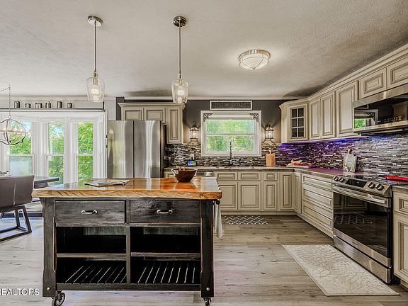 5th image of 3158 Nevils Way