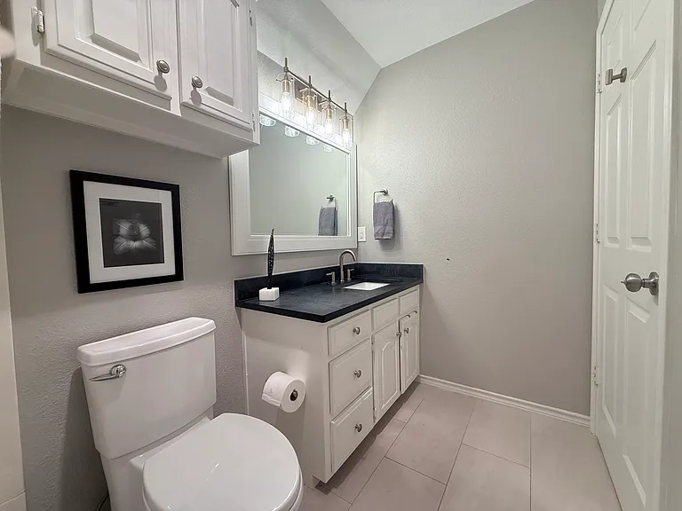 Upstairs Bathroom