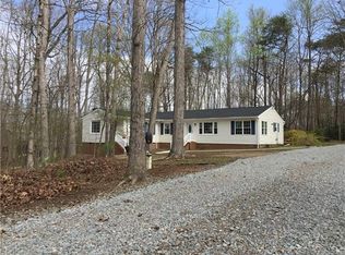 2758 Beaverrun Rd, Powhatan, VA 23139