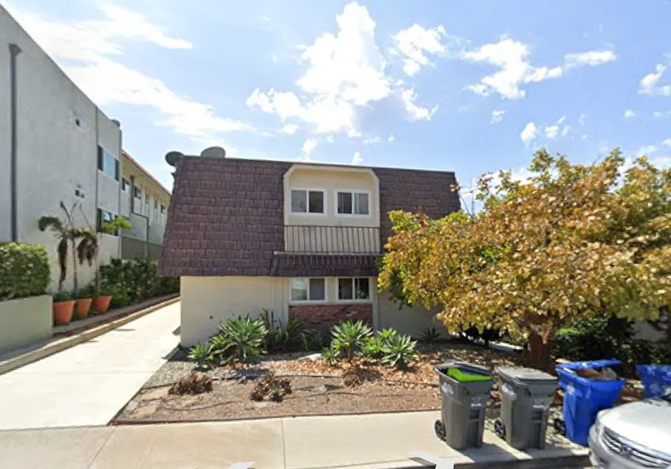 2418 Graham Ave #3