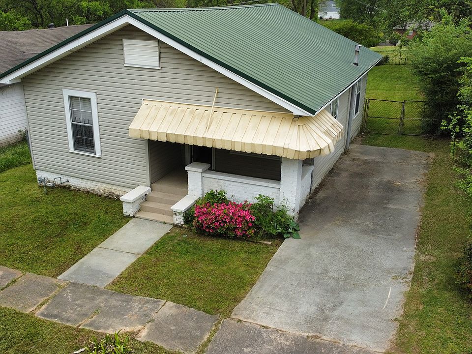 1st image of 209 61st St
