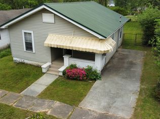 209 61st St, Fairfield, AL 35064