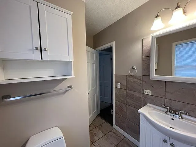 Main floor bathroom