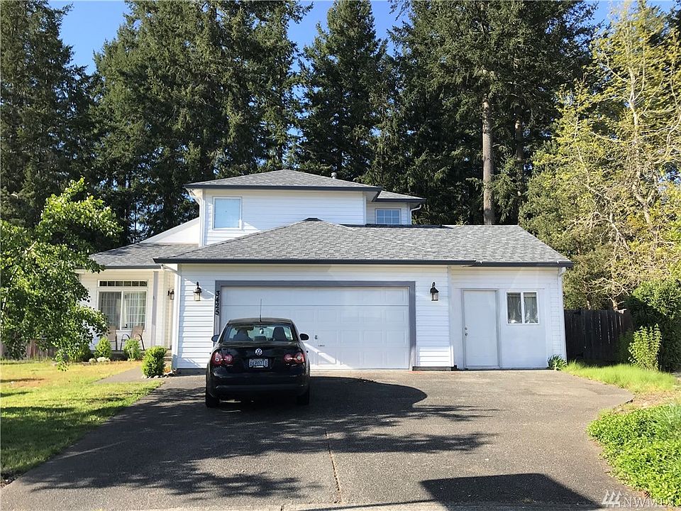 1st image of 3425 Beth Ct NE