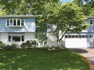 30 Kensington Cir, Brookline, MA 02467