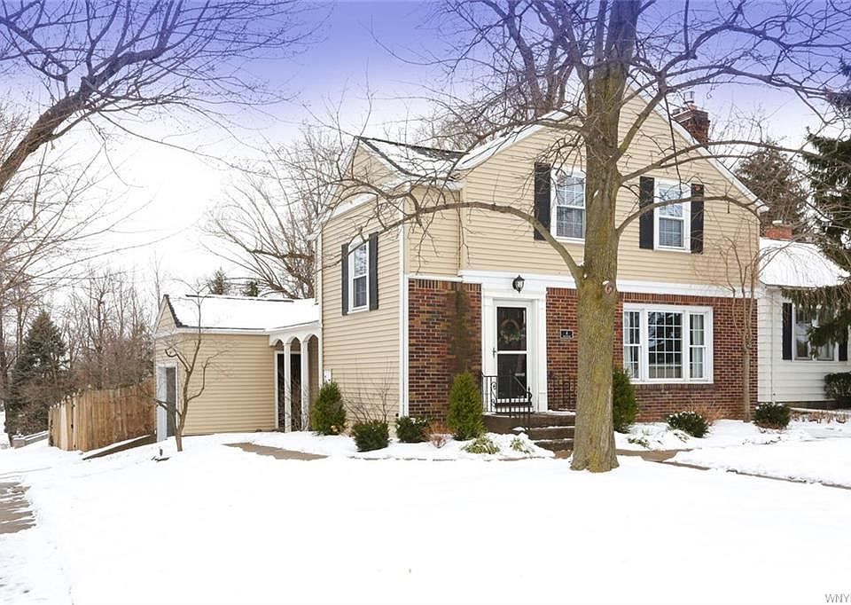 1st image of 4 Northledge Dr
