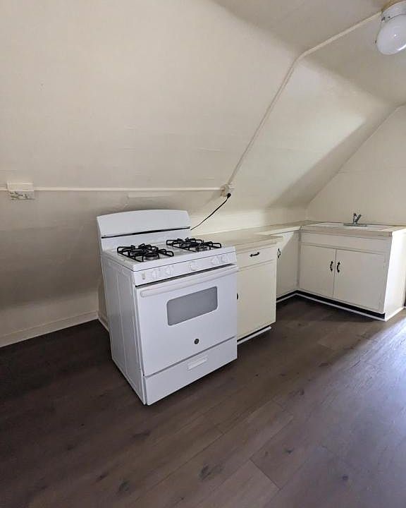 1st image of 1714 N Market St APT 3