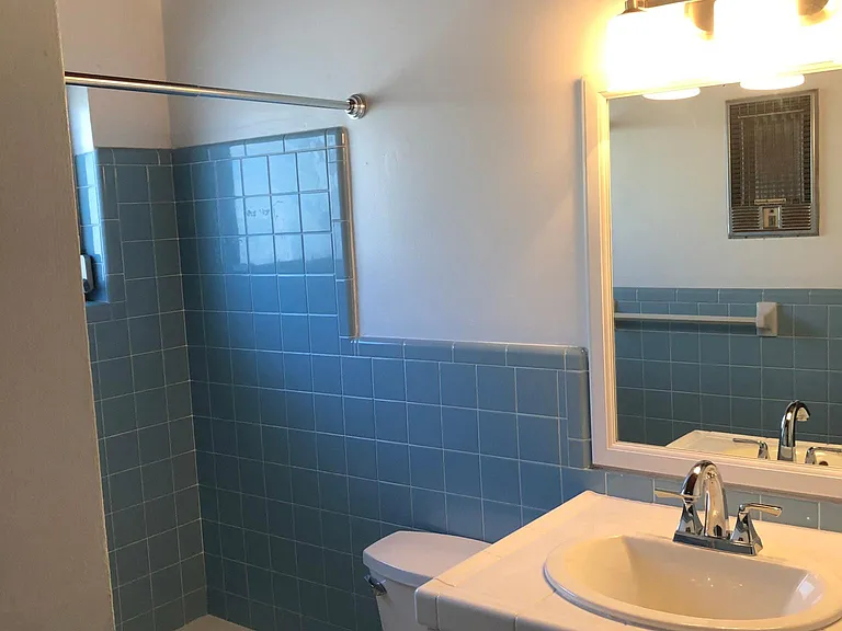 2175 Lakeview Dr — Photo 18