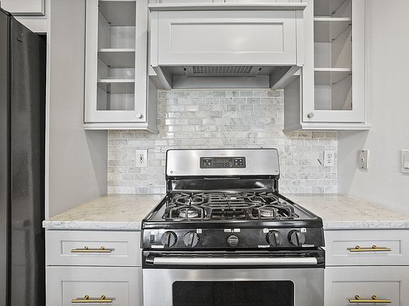 5th image of 850 Piedmont Ave NW #2608