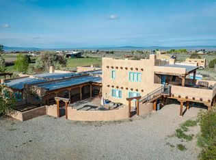 28 Archuleta, Arroyo Seco, NM 87514