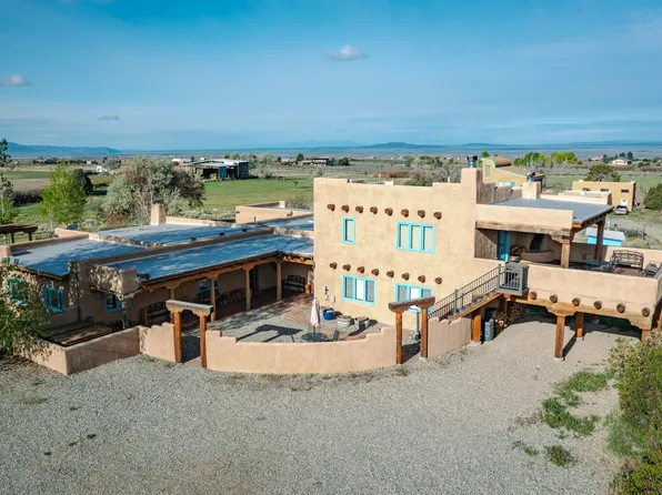 28 Archuleta, Arroyo Seco, NM 87514