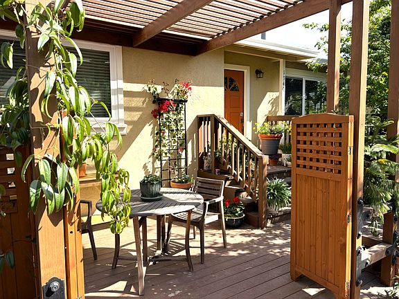 Front Yard Patio