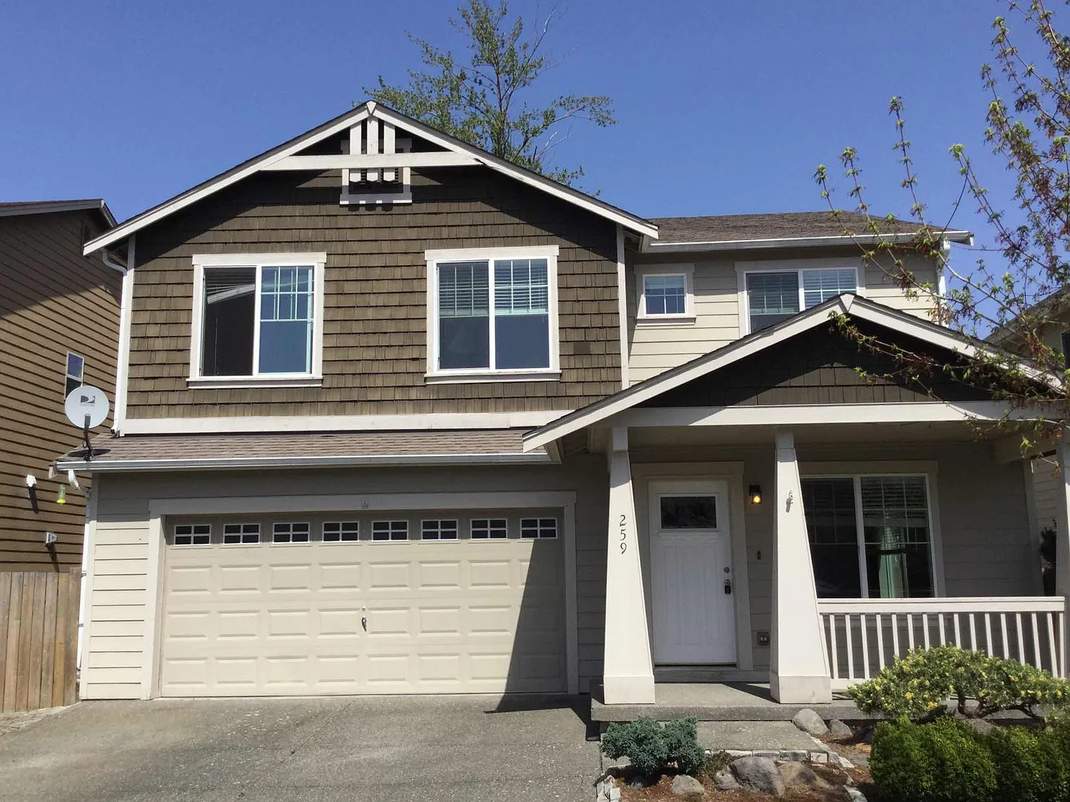 4 bed, 2.5 bath, 2542 sqft, $3,380 — Photo 1
