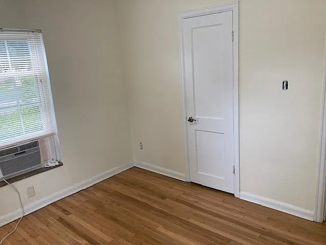 2624 Ledyard Ave #3 — Photo 5