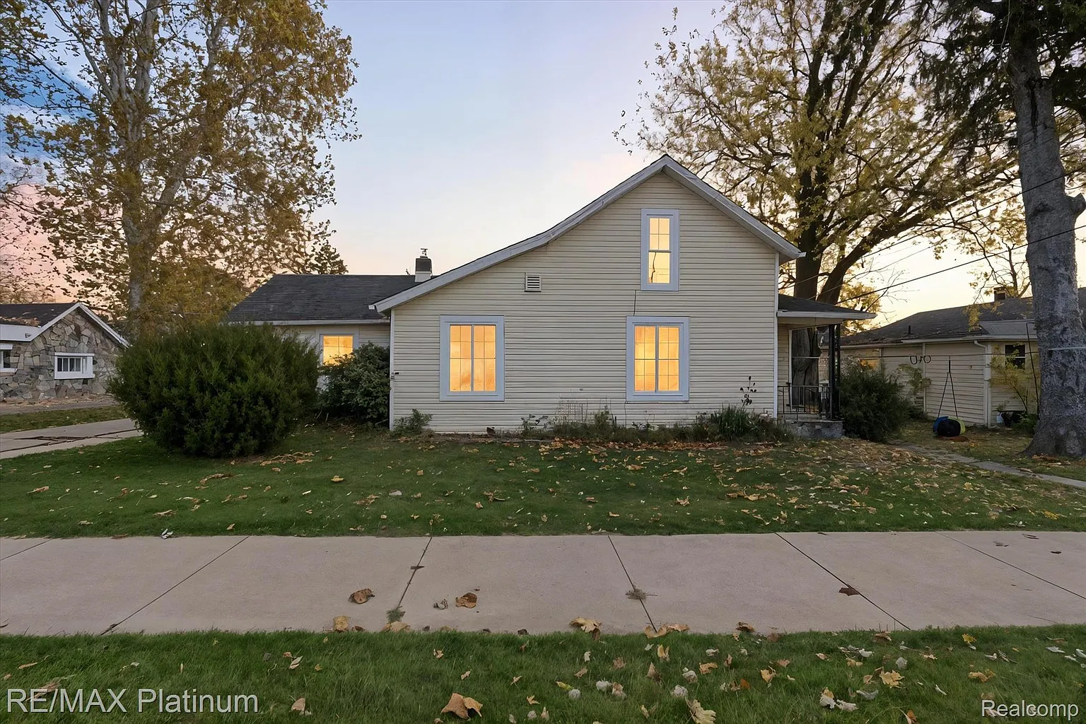 314 N Hibbard St photo 1