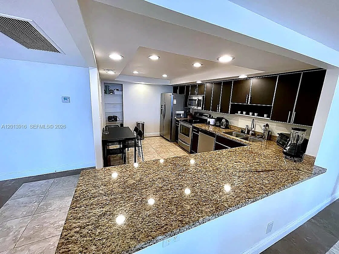 Olympus Condo Phase — Photo 2
